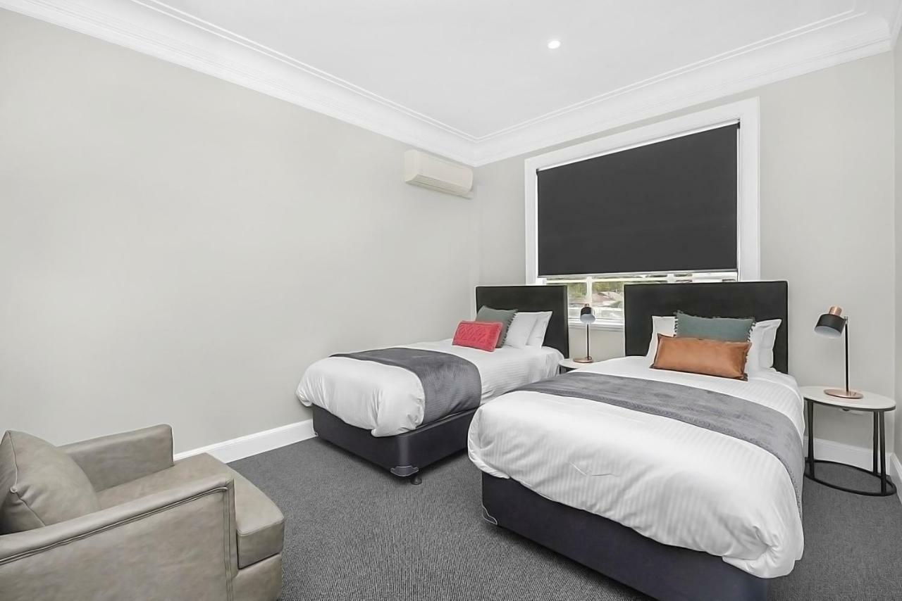 Horse And Jockey Hotel Homebush Сидней Экстерьер фото