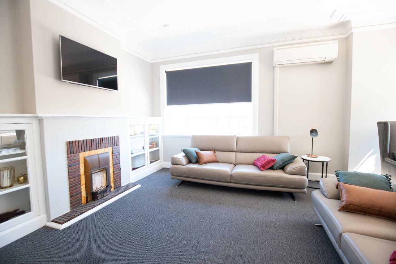 Horse And Jockey Hotel Homebush Сидней Экстерьер фото